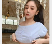 瑜伽女神《谢侑芯》拍摄视频