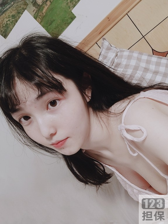 p站越南网红《EricaHand》完具花式喷泉