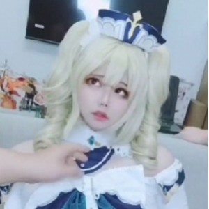 哗哩哗哩伪娘『小舞酱』COS芭芭拉3倍欢乐