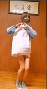 抖音钰儿又名舍得妹+边跳边脱