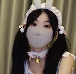 b站up主[Cola酱]女仆兔宝宝侍奉