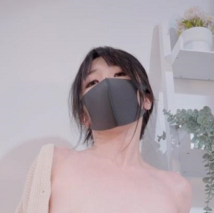 p站极品女神（hongkongdoll）全网首发私信短片，后妈裙穿搭简直韵味十足【1V-132M】