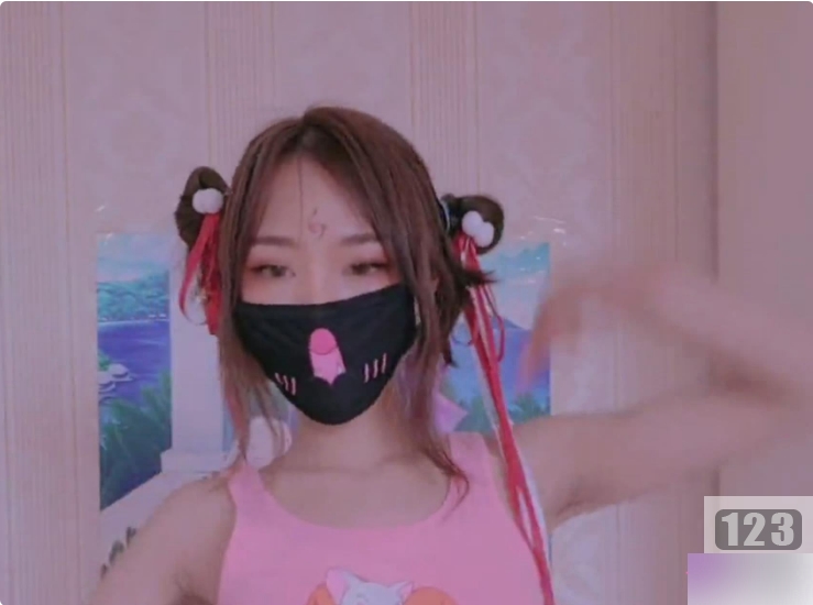 微博辣妹（软罗云儿）会员专享宅舞，最大限度展示丰满玉体