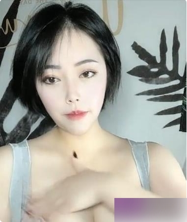 小妲己短发清冷女神（e杯奶盖），戴上金丝眼镜将高雅气质拉满【1.7G】