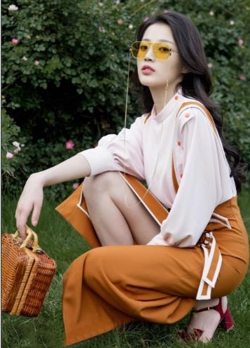 宜家女主角登上P站红人榜，全新Fullfive母系合集火爆上贤妗