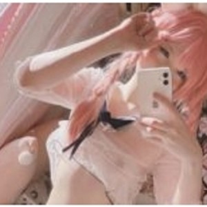 《虎牙超人气美女COS作品合集，精选罗莉Misa呆呆，稀缺16V，1.45G，百度云最新有尺度粉嫩享受！》