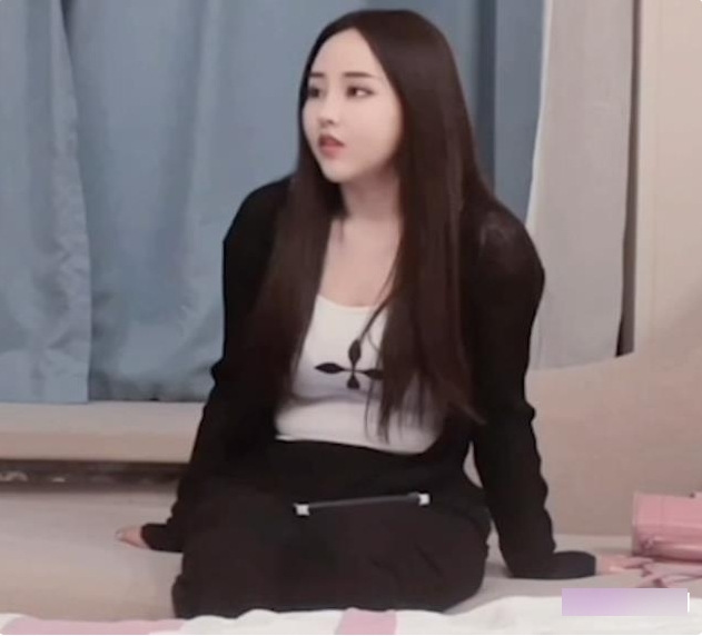 独家小飞探秘：精选妹子露脸7部小合集！