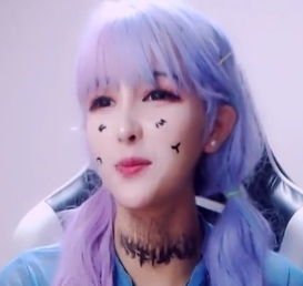 高颜值主播dami的紫发直播秀