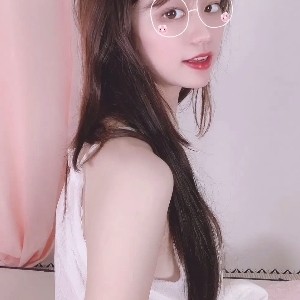 不见星空：高颜值的乖乖女睡衣，洁白色，魔爪般的技术，火辣身材，非凡容颜，让人心动的睡衣