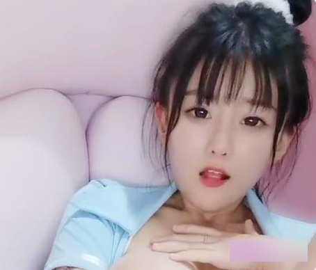 软妹子直播合集：清纯软软小湿妹的美艳玩法多变，无法抗拒的一线天体验