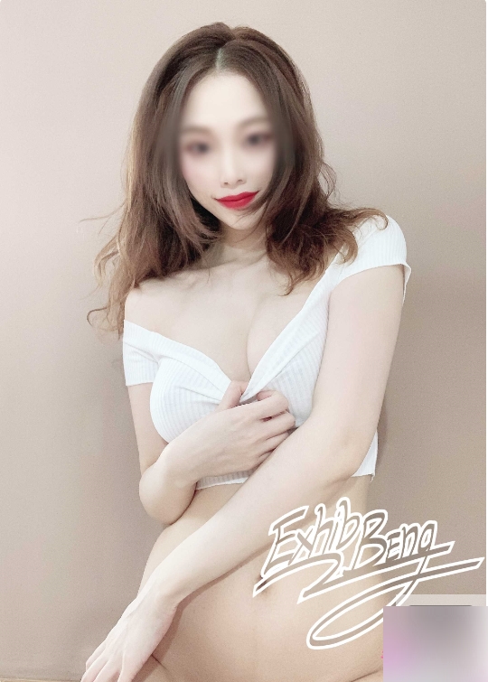 烈焰红唇：网红阿崩的给力视频