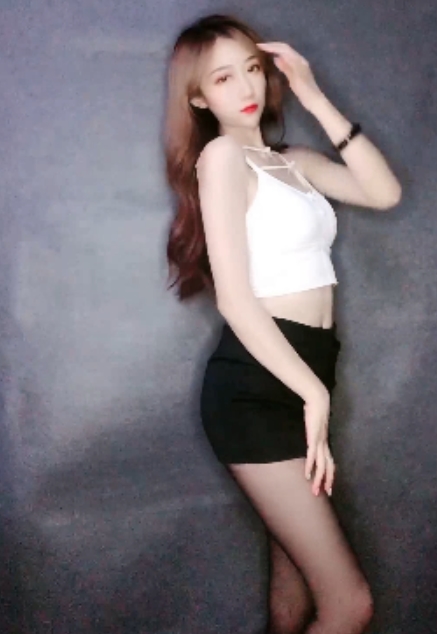 限时特惠戴小妮土豪万元定制放飞自我道就娆快手重磅力荐，立即享受三点尽露的奇妙体验！