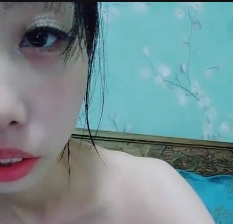 转载搬运的胖哥艳福不浅：00后双胞胎姐妹花的2V+1.5G视频