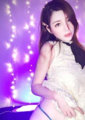Nicolove:StunningChinese-AmericanBeautyonP站andOnlyFans