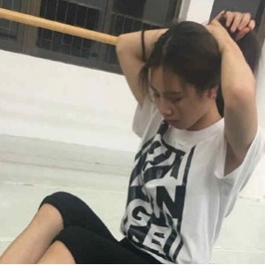 超火的华裔大学萌妹清纯合集