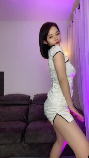 斗鱼超人气主播小李老师的精选本土美女精华合集（最新散播）