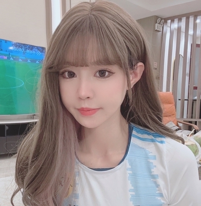 朱可儿定制车灯，阿根廷球衣，520元