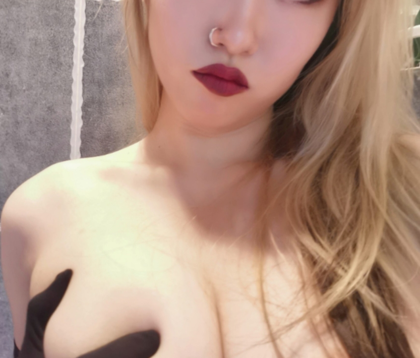 上海CandyOnlyF：订阅互动，私拍展示某处漂亮馒头网盘