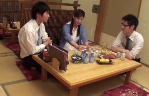 岛国2V-3.5G绿帽丈夫滑雪场火爆前十下载