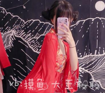 土豪专享系列：广深小粉酱停车场奇怪器具视频集合