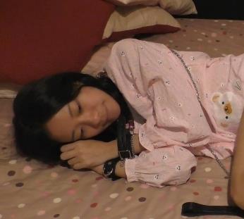 18岁日本女JK小夏自拍视频作品集，7部全收录，推特热传，下载观看！