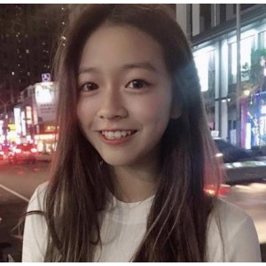 小美自拍视频资源下载，男友拍摄，不露脸，生活照，迷人身姿