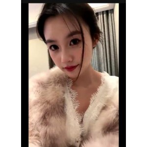 女神小雨儿自拍视频大放送，时长3小时，素颜化妆全记录，粉丝必看！