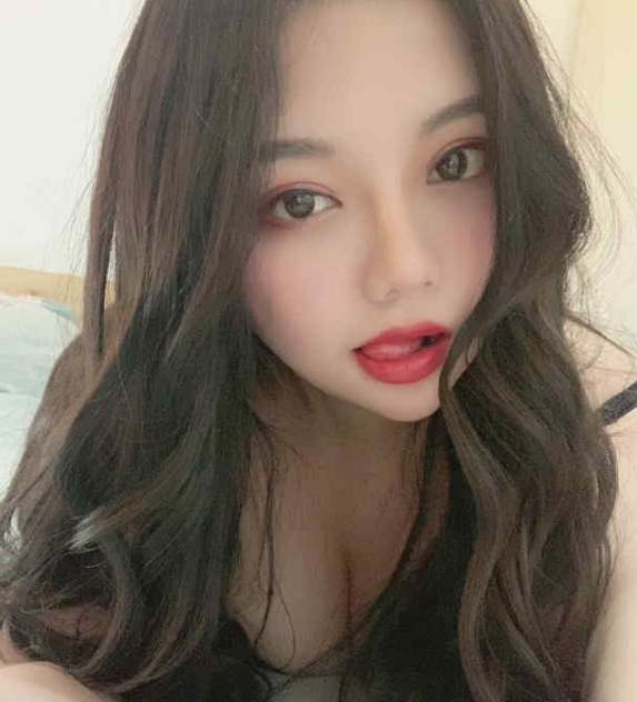 巨巨肉肉美女车头灯视频1.5G,33个,欧美审美,减肥中