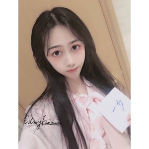 网红江可爱呀：可爱COS反差感觉，视频资源丰富，身材不错