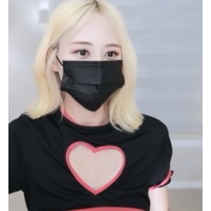 韩国大尺主播吴月合集44.8g：独特魅力与风采