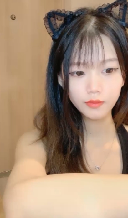 独特舞姿葡萄妹妹热舞视频13v9.1g