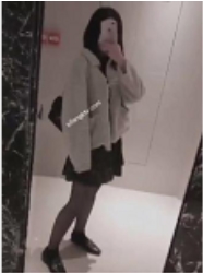 推特网红自娱自乐的反差婊打P人前展示的plas酱