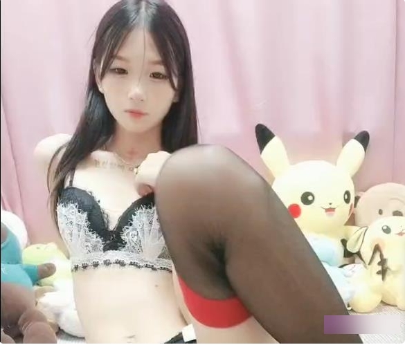 绝色美女Carti模特755M半筒黑丝手指舞互动