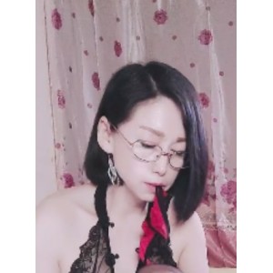 大罩杯ji+mo+shao+fu水水视频收藏精选