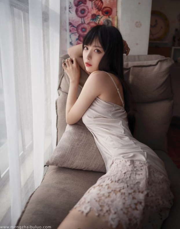 微博人气女神小鹿鹿视频合集数量有限，魅力无限