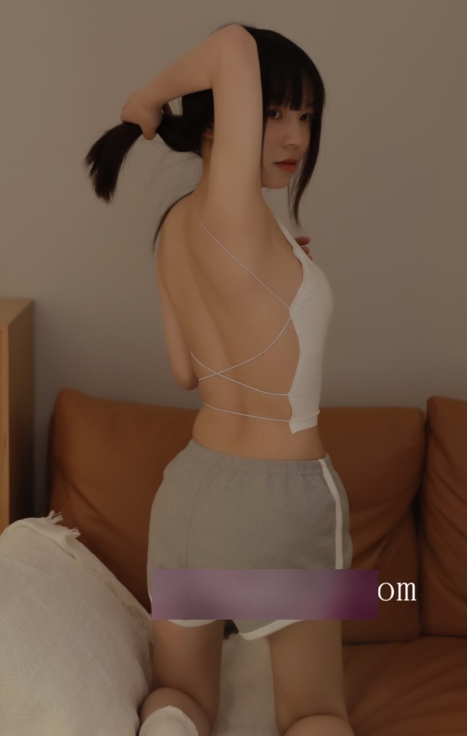 『抖叔+胡萝卜+魔都+希威社』：顶级嫩模全方位高清展示，百度盘永久链接，35三人游1.38G，色影魅力无限