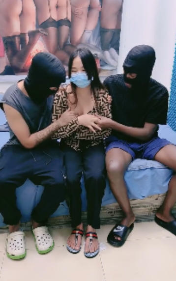 00后少年童锦程创作的小西瓜黑白配视频,299v177g,收藏热议