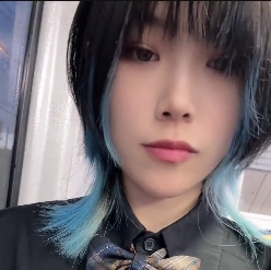 反差光“阴”眼眼镜|210p高清|53v色彩|8.10G容量|百度盘转载