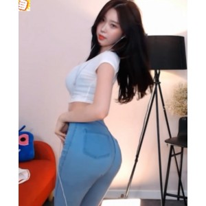 震撼韩娱群星脱衣，IULisa四她程潇舞台合集，视频时长1小时，36张图片，300MB