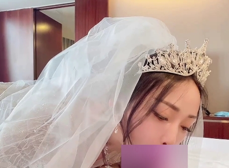 胖臀小乖乖女兔兔高价私拍视频8V+5P+273MB轰动百度盘