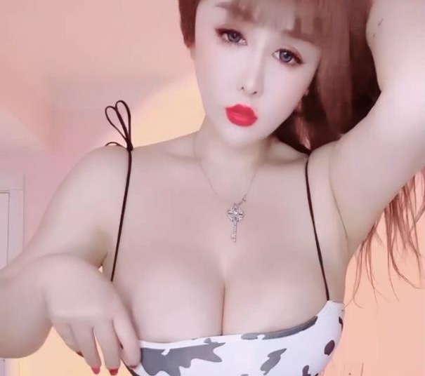 快手大凶主播钱宝宝万元定制礼物疯传