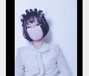 CD系列TS金婉萱自拍[69V4.5G]：奇怪姿势小视频通缉新品，巨W男主道具观看