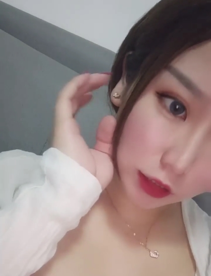 大罩杯胖臀花样百出！无屏障中途退出合集22v+9.3G百度盘