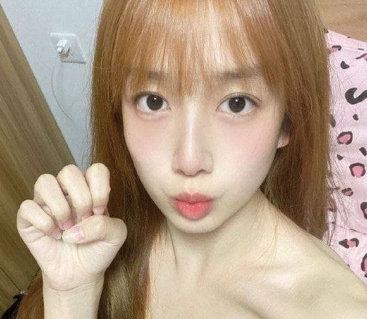 清纯女大学生37p+1v免费一币，评论区老哥认识转载搬运25.52M