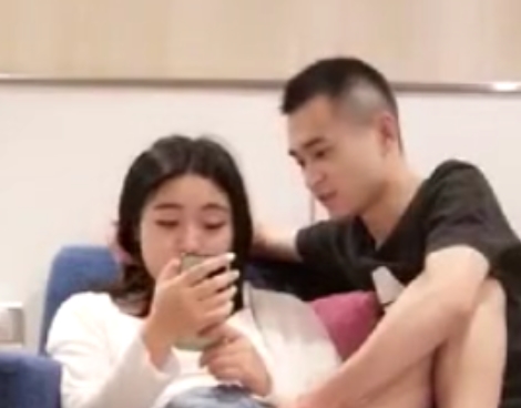 超清推荐！小瑜寻欢记：镜头前抠动，6-29/6-30两场合集，精品录制1.15GB