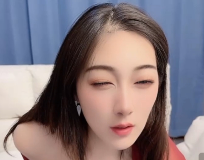 瑜伽女神JingJing：高难度双擦爆玩，4.44GB画质视频5小时