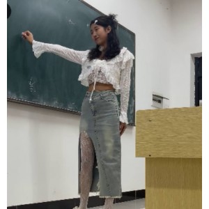 初夏女神点点：白丝网袜美腿120P，1V，1.65G百度云资源