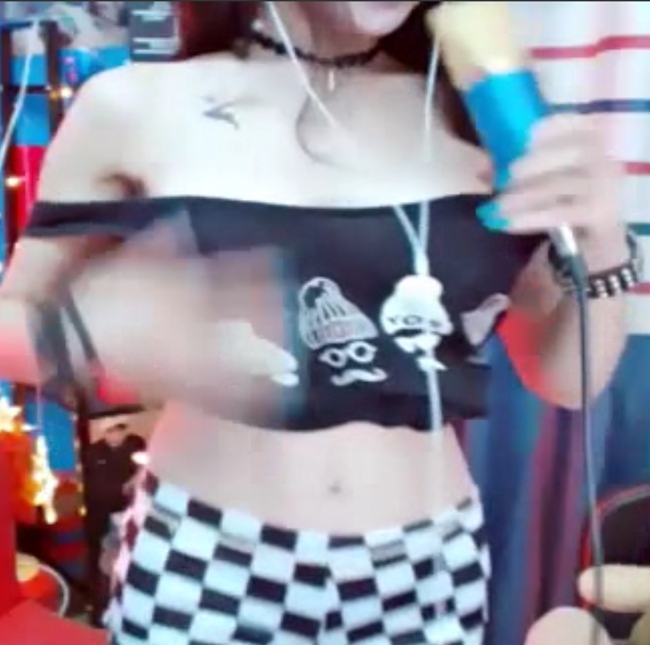 恋夜妮子：30v7.7g视频收藏狂潮