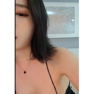 律儿主播魅力无限，2V14.5G视频收藏达18人，直播时长高达45小时
