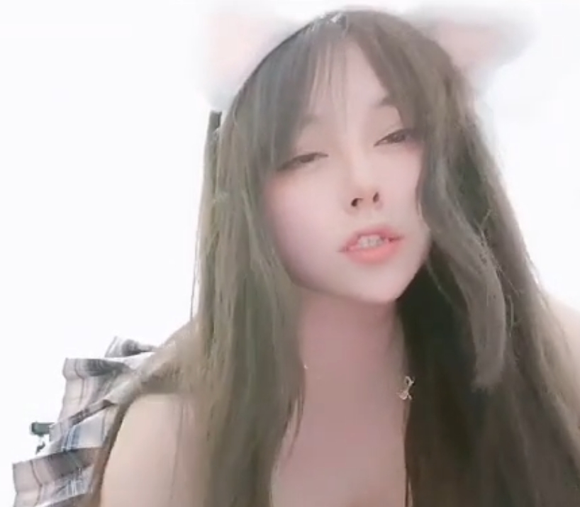 童颜大罩杯miko：百度收藏互动定制视频41v9.1g